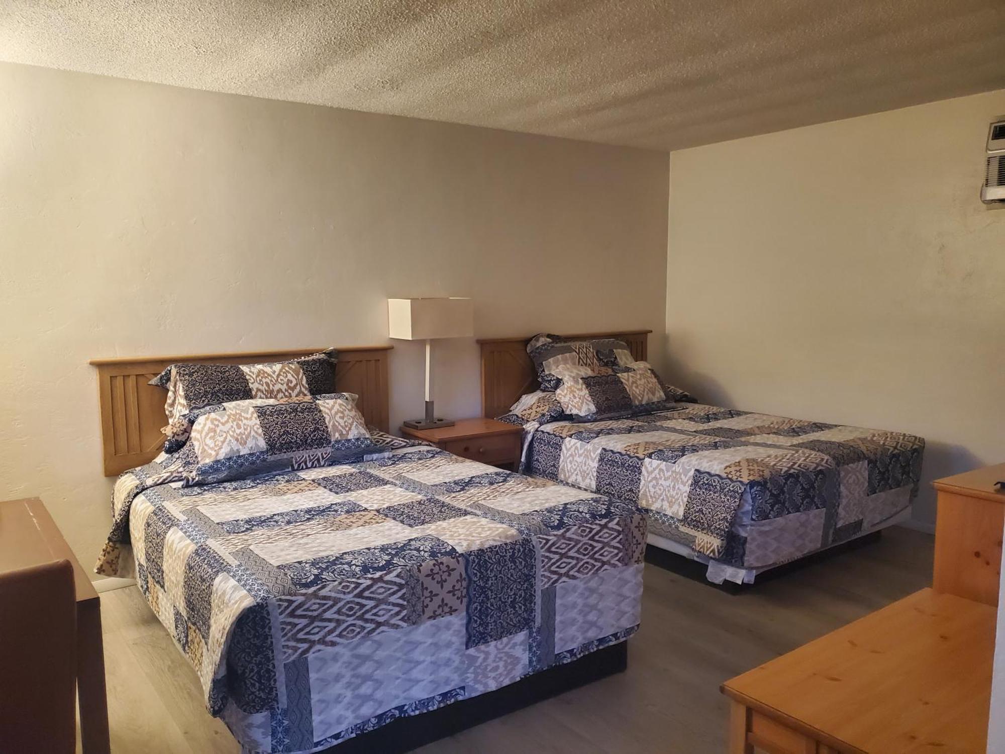 Where to Stay Near Durango Arts Ctr: 6 Budget Hotels
