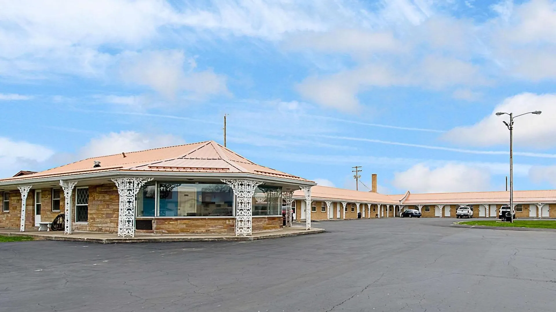 Staying in the Midwest: 12 Free WiFi Hotels Compared