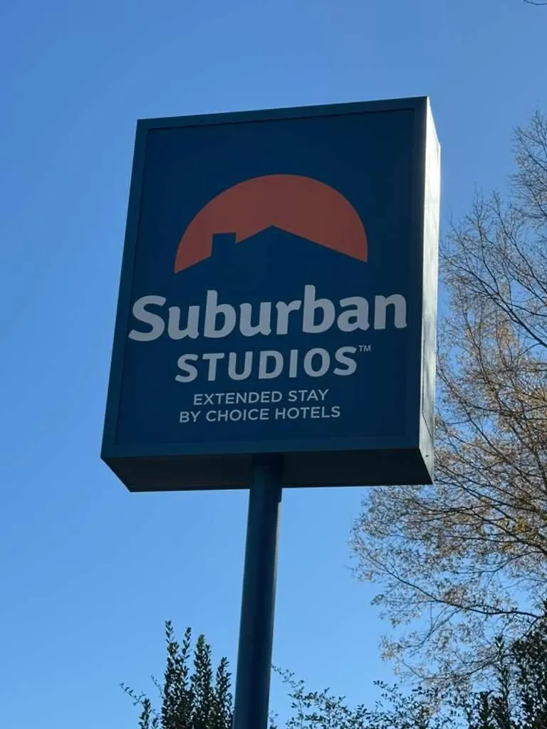 Where to Stay Near Discovery Place Kids: 4 Budget Hotels That Deliver