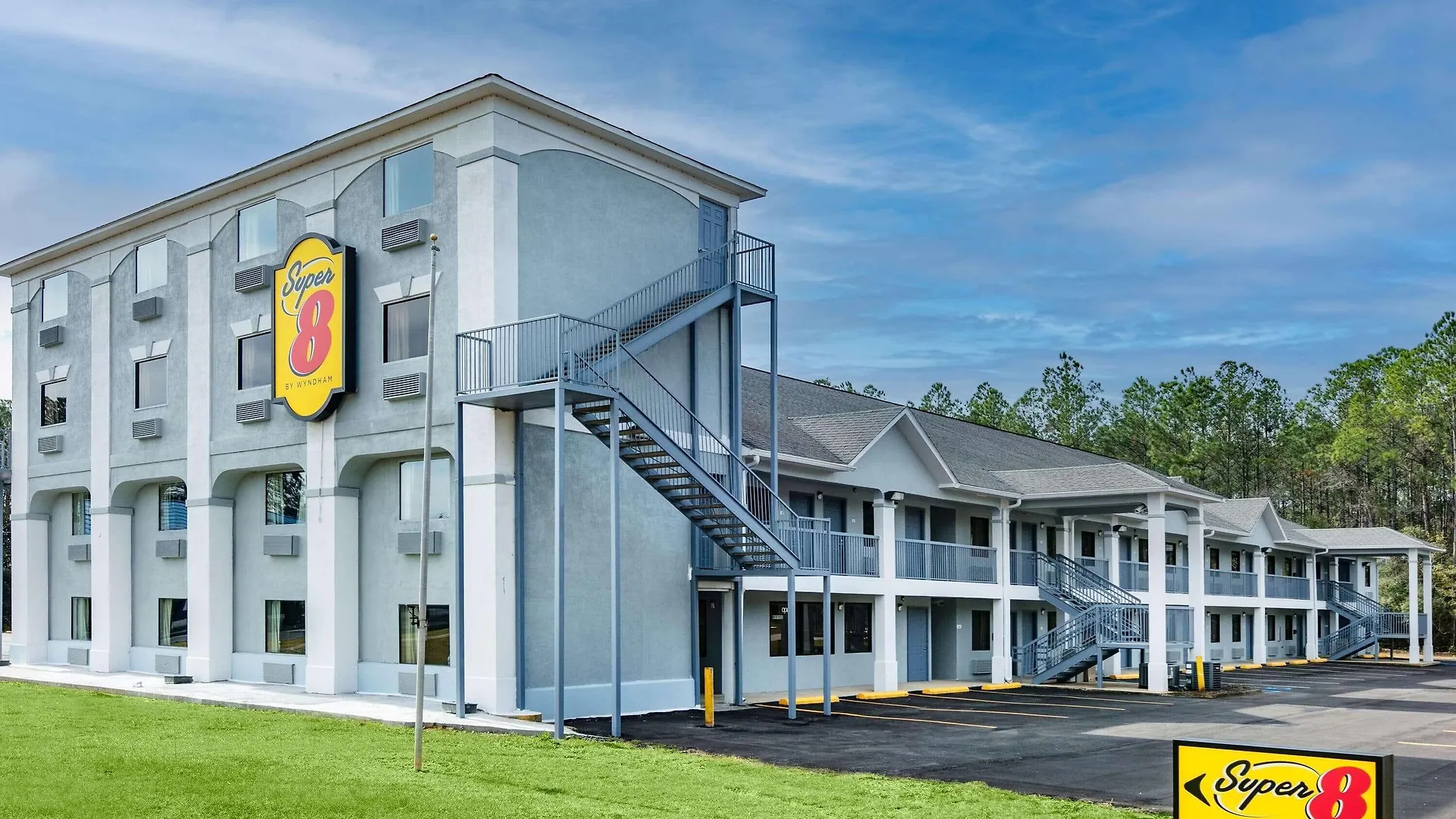 4 Budget Hotels Near Pascagoula Parks That Deliver Value