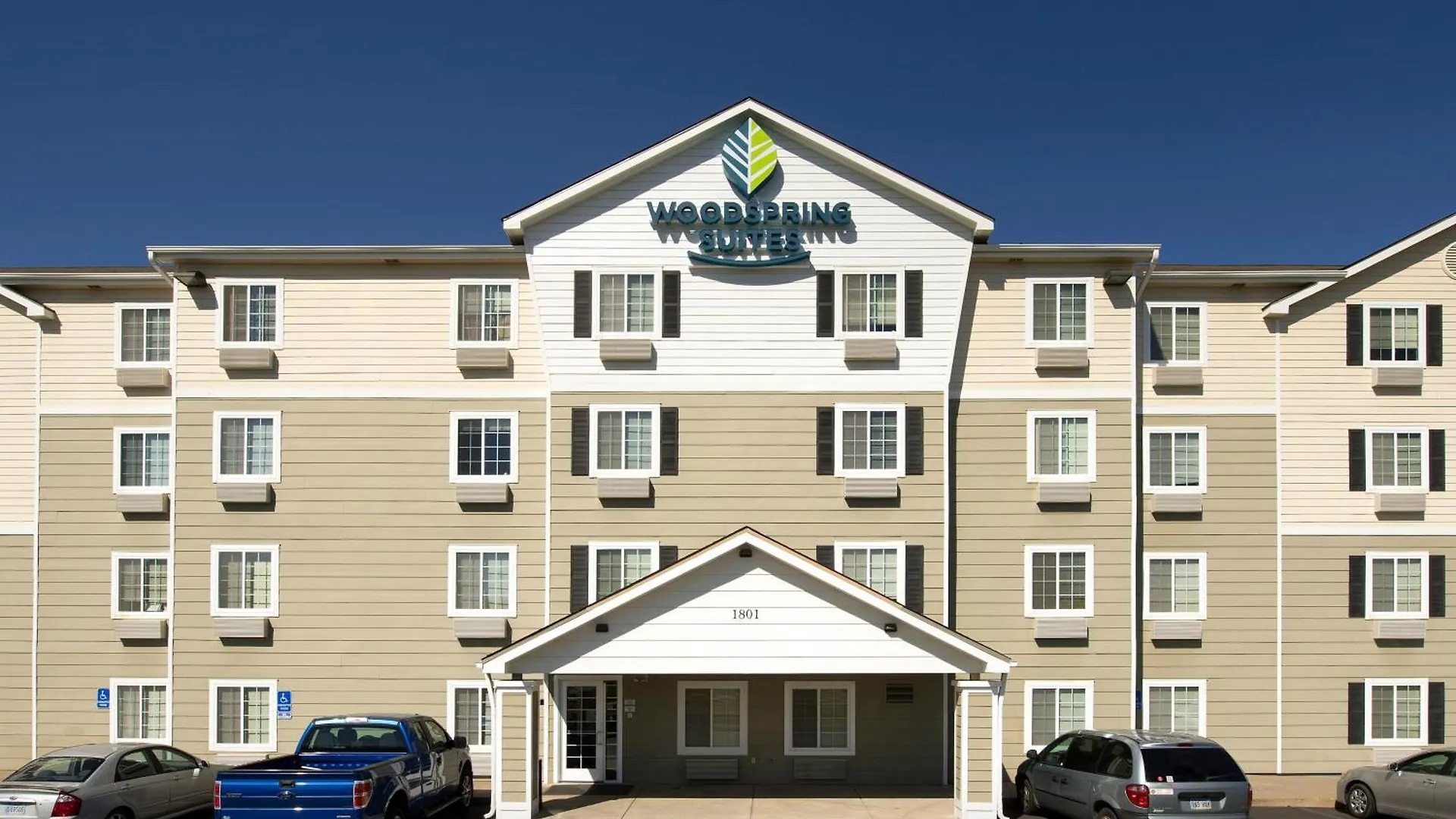 Where to Stay Near Brown v. Board of Education Site: 4 Hotels
