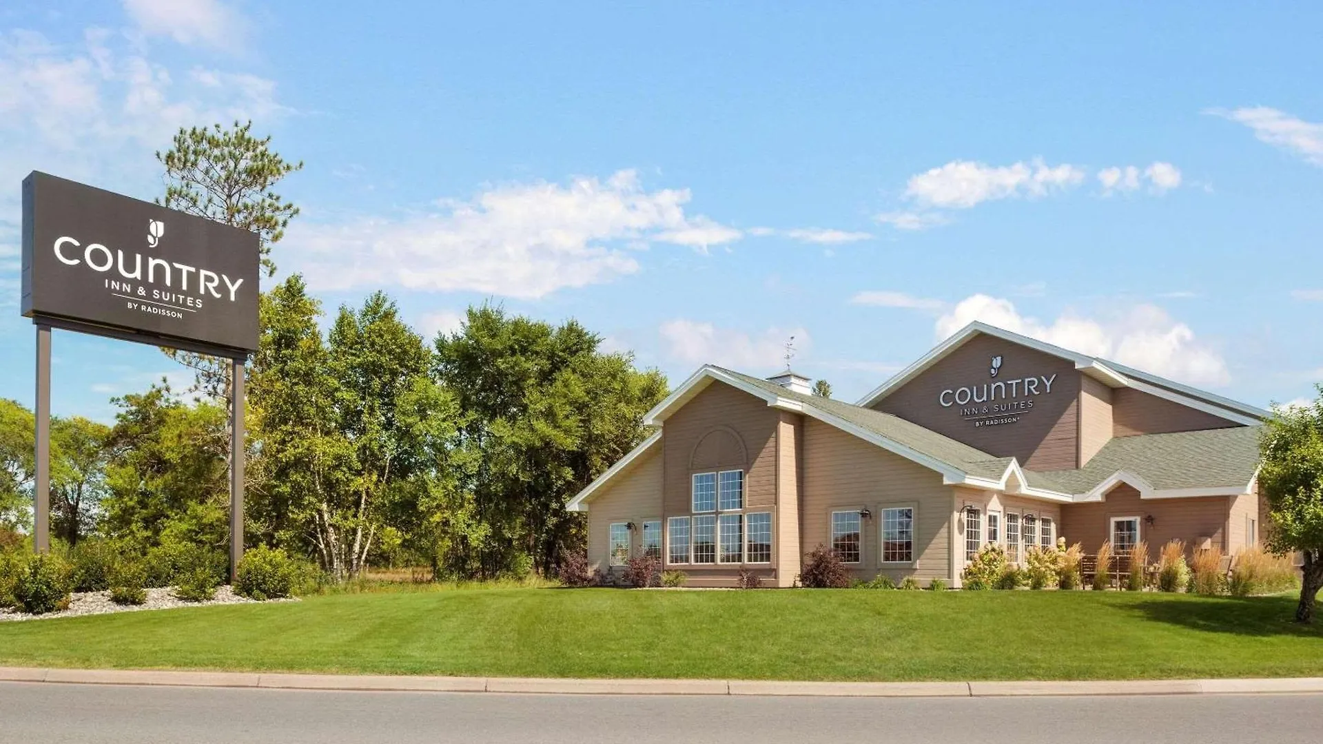15 Top-Rated Family-Friendly Hotels in Minnesota
