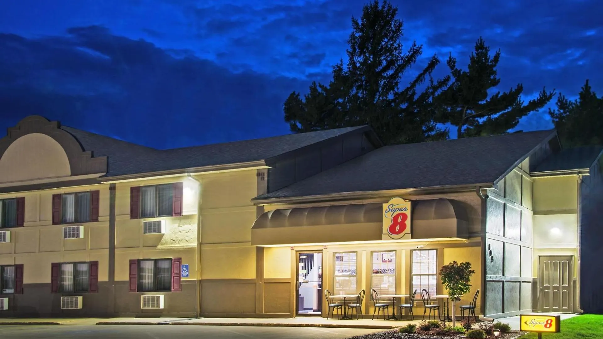 15 Two-Star Hotels In Iowa That Deliver Real Value